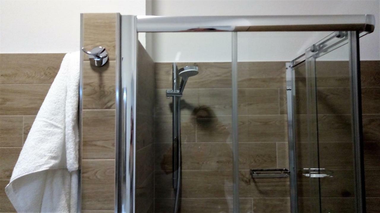 Lovely, Charming And Quiet Apartment In The Centre Air Conditioned And Free Private Garage Côme Extérieur photo